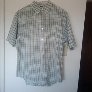 Croft&Barrow Mens Button Down Short Sleeve Size M.